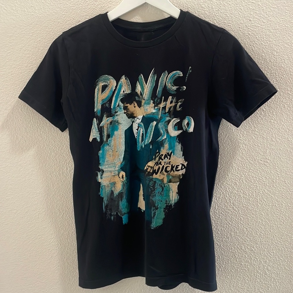 Women’s panic at the disco band T-shirt